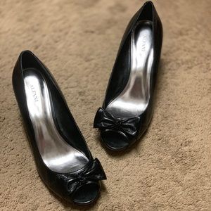 Black Bow Heels